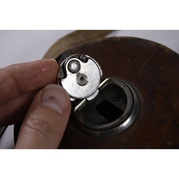 Antique leather carpenters tape measure 50ft Lufkin Rule Co / Hughes-Owen Co Ltd - Picture 3 of 10